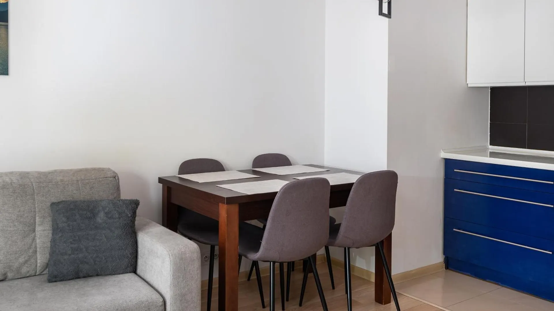 Aleja Krakowska Comfy Apartment Warschau