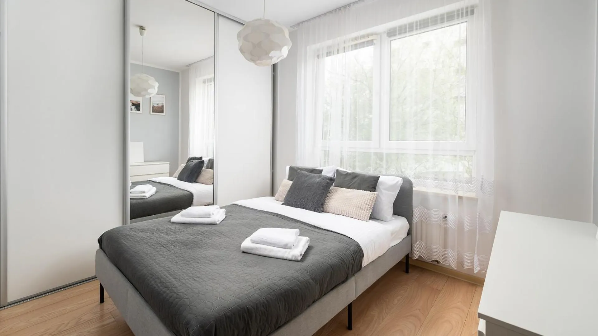 Aleja Krakowska Comfy Apartment Warsaw Poland